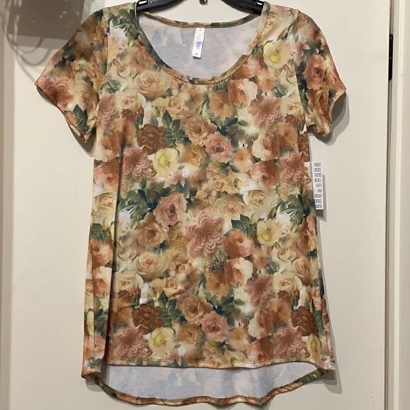 LuLaRoe Classic T - Small - Picture 1 of 2